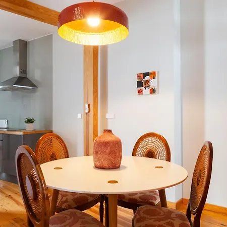 Alfama Terrace With Authentic Xviii Tiles And Historic Notes 3 Bedrooms & 2 Bathrooms Ac Διαμέρισμα