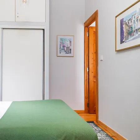 Alfama Terrace With Authentic Xviii Tiles And Historic Notes 3 Bedrooms & 2 Bathrooms Ac Apartament