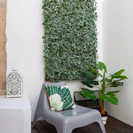 Alfama Terrace With Authentic Xviii Tiles And Historic Notes 3 Bedrooms & 2 Bathrooms Ac *